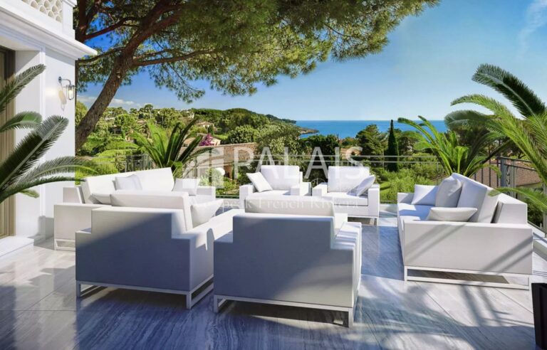 ANTIBES // CAP D&rsquo;ANTIBES – Plages de La Garoupe // Appartement d&rsquo;exception 6P 156m2 terrasses 14m2/13,75m2/9m2 Piscine // vue dégagée – A deux pas de la mer /NTIBES