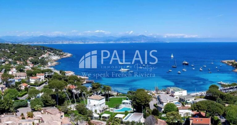 ANTIBES – CAP D’ANTIBES – Plages de la Garoupe – Appartement-Villa d’Exception 5 Pièces – 210 m² – Terrasses – Piscine Privée – Jardin 264,30 m² – Vue Mer