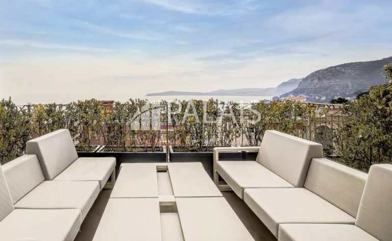 Villa avec piscine & vue mer