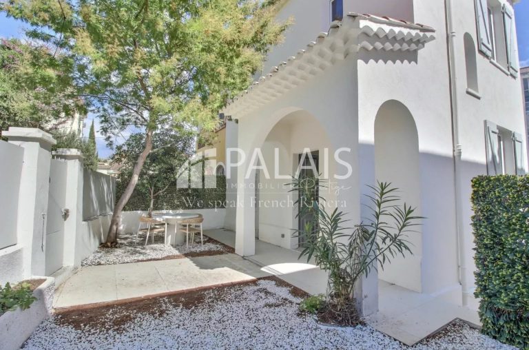 NICE // Maison de Ville 4P + appartement Indépendant // terrasses- PARKINGS  // NICE – Baumettes