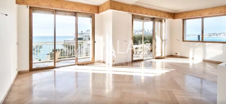 FRANCK-PILATTE : VASTE APPARTEMENT/TERRASSE/BORD DE MER